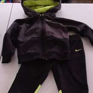 Nike track suit. Size 24mths. Like new!